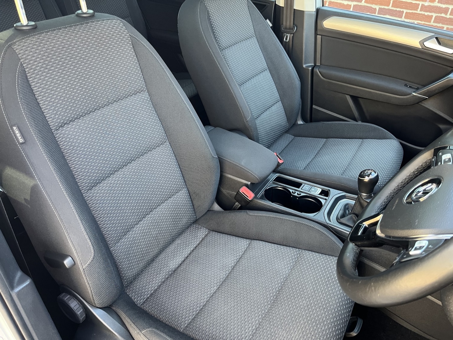 Used Volkswagen Touran 2019 for sale - 77977029: Photo 25