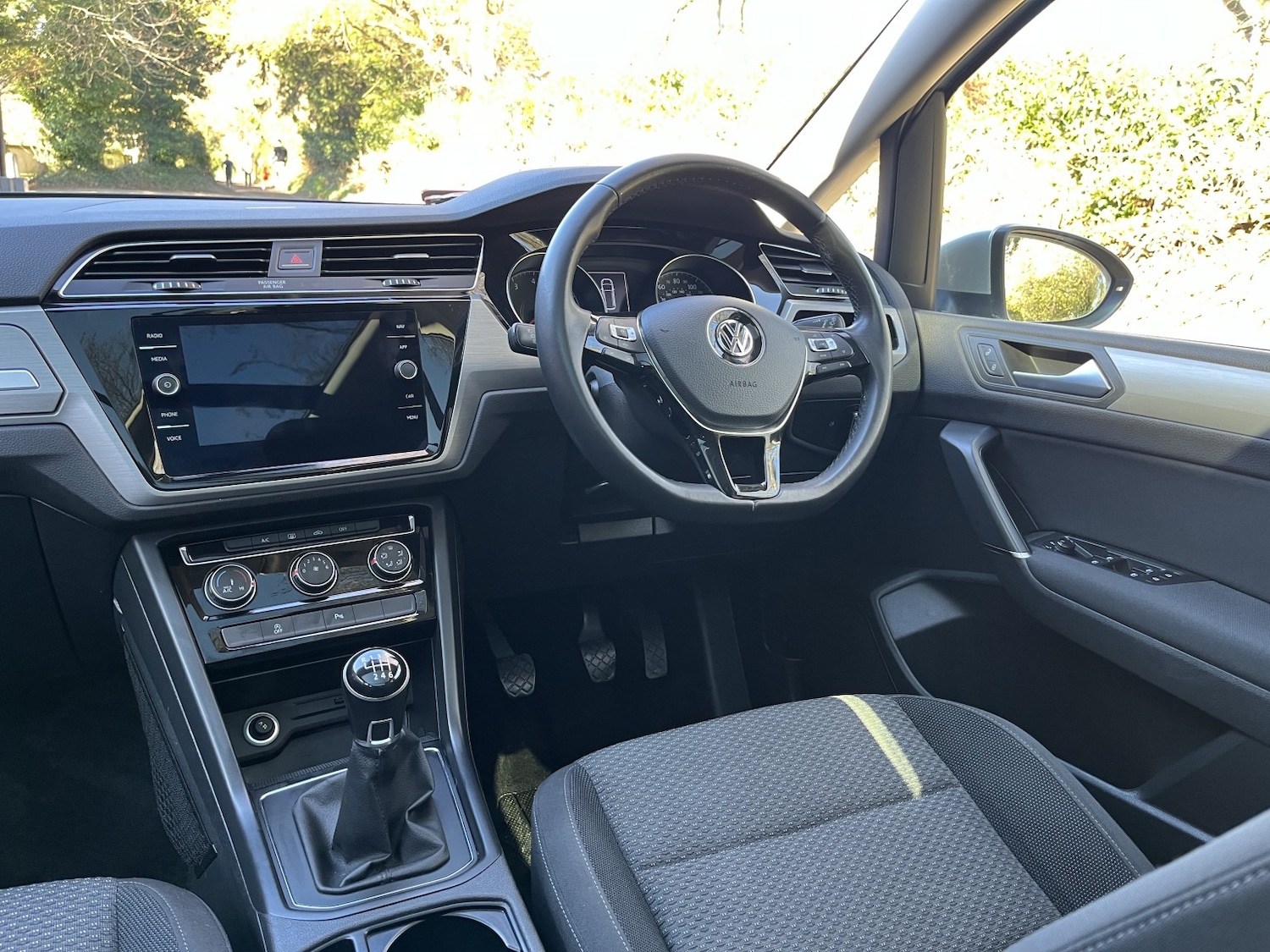 Used Volkswagen Touran 2019 for sale - 77977029: Photo 29