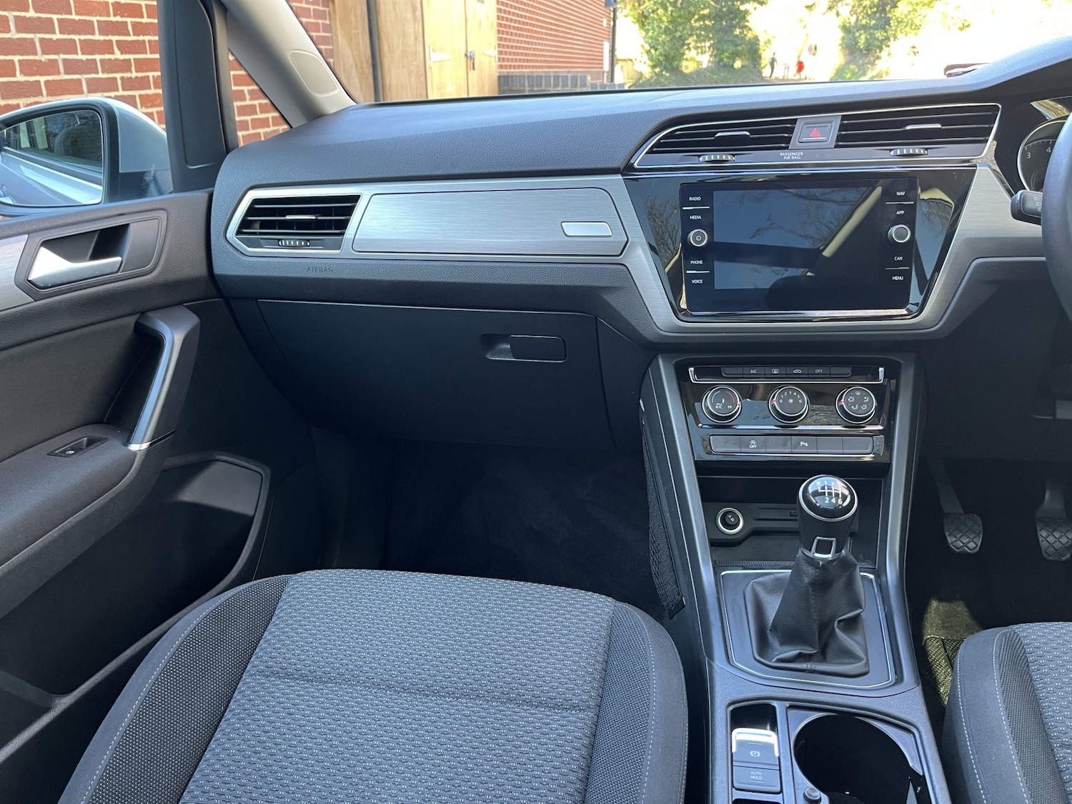 Used Volkswagen Touran 2019 for sale - 77977029: Photo 30