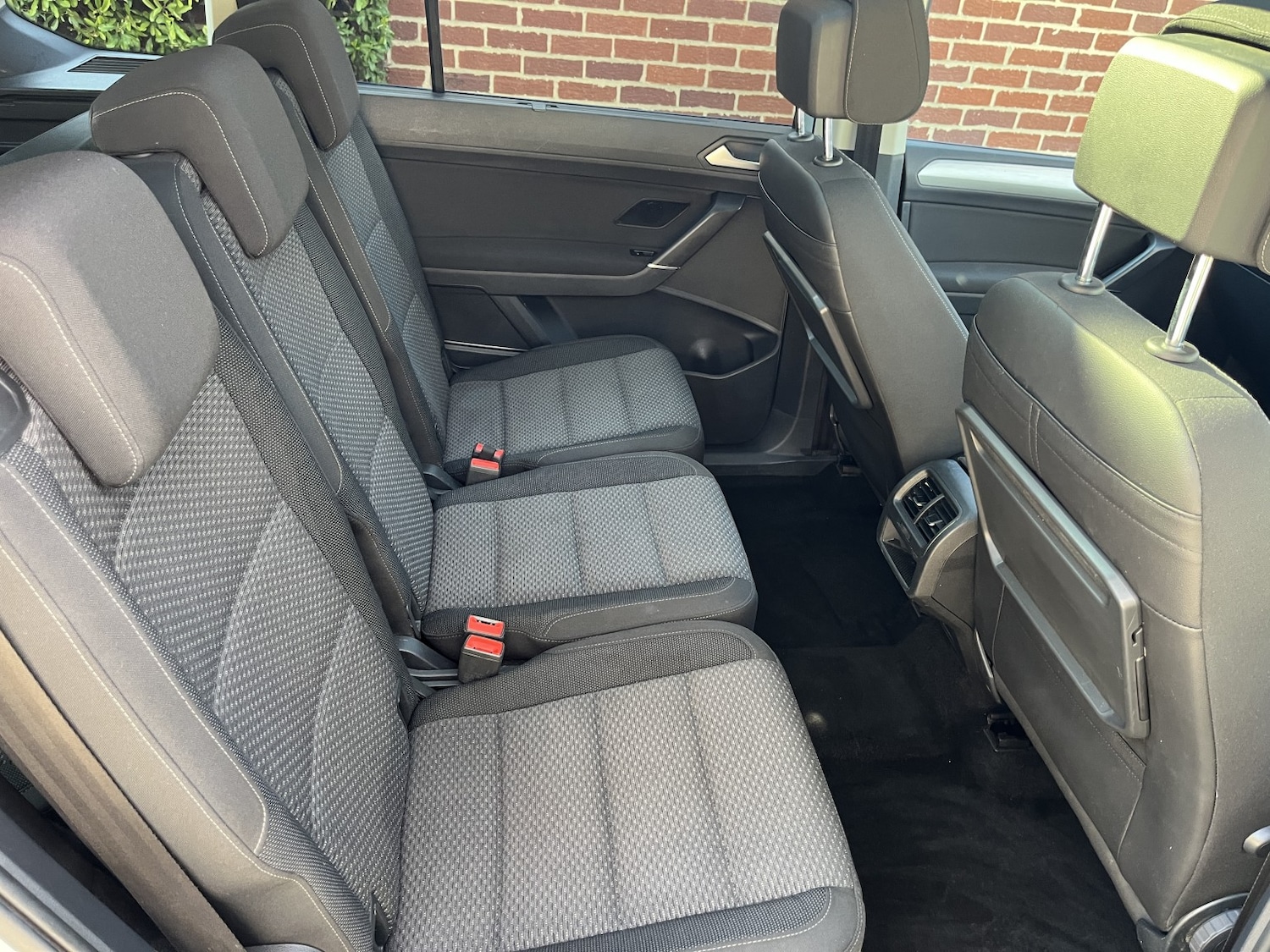 Used Volkswagen Touran 2019 for sale - 77977029: Photo 40