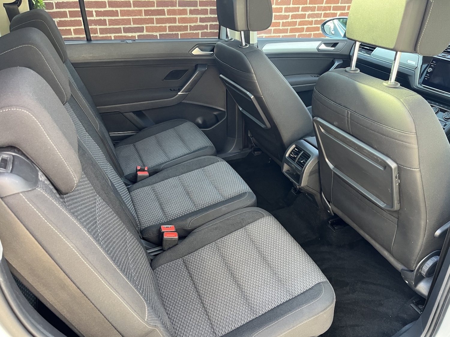 Used Volkswagen Touran 2019 for sale - 77977029: Photo 41