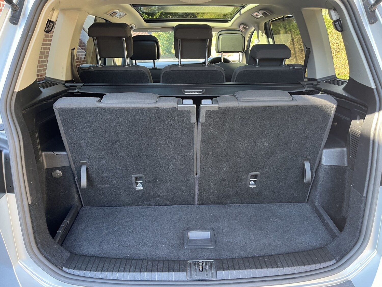 Used Volkswagen Touran 2019 for sale - 77977029: Photo 42