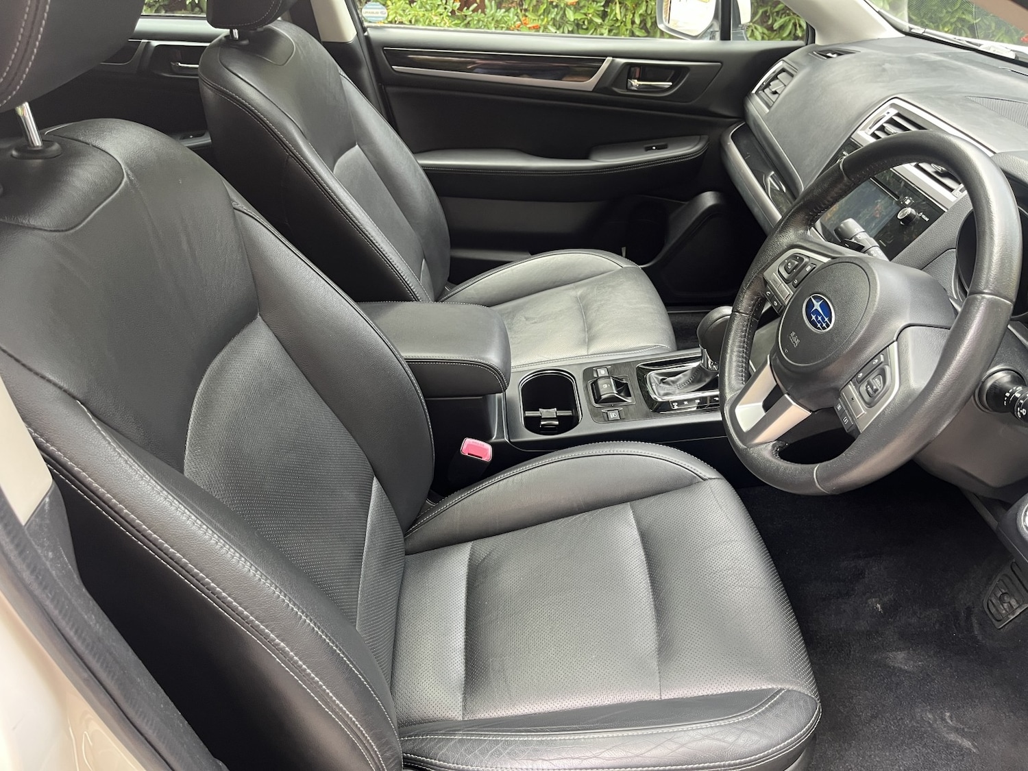 Used Subaru Outback 2017 for sale - 76237137: Photo 3