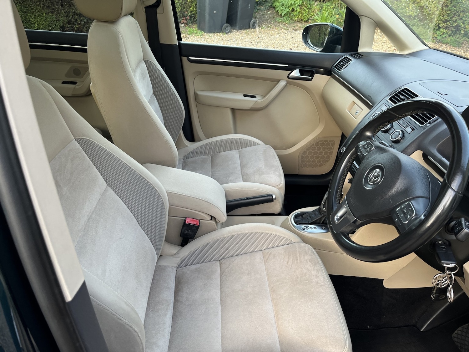 Used Volkswagen Touran 2013 for sale - 76666156: Photo 22