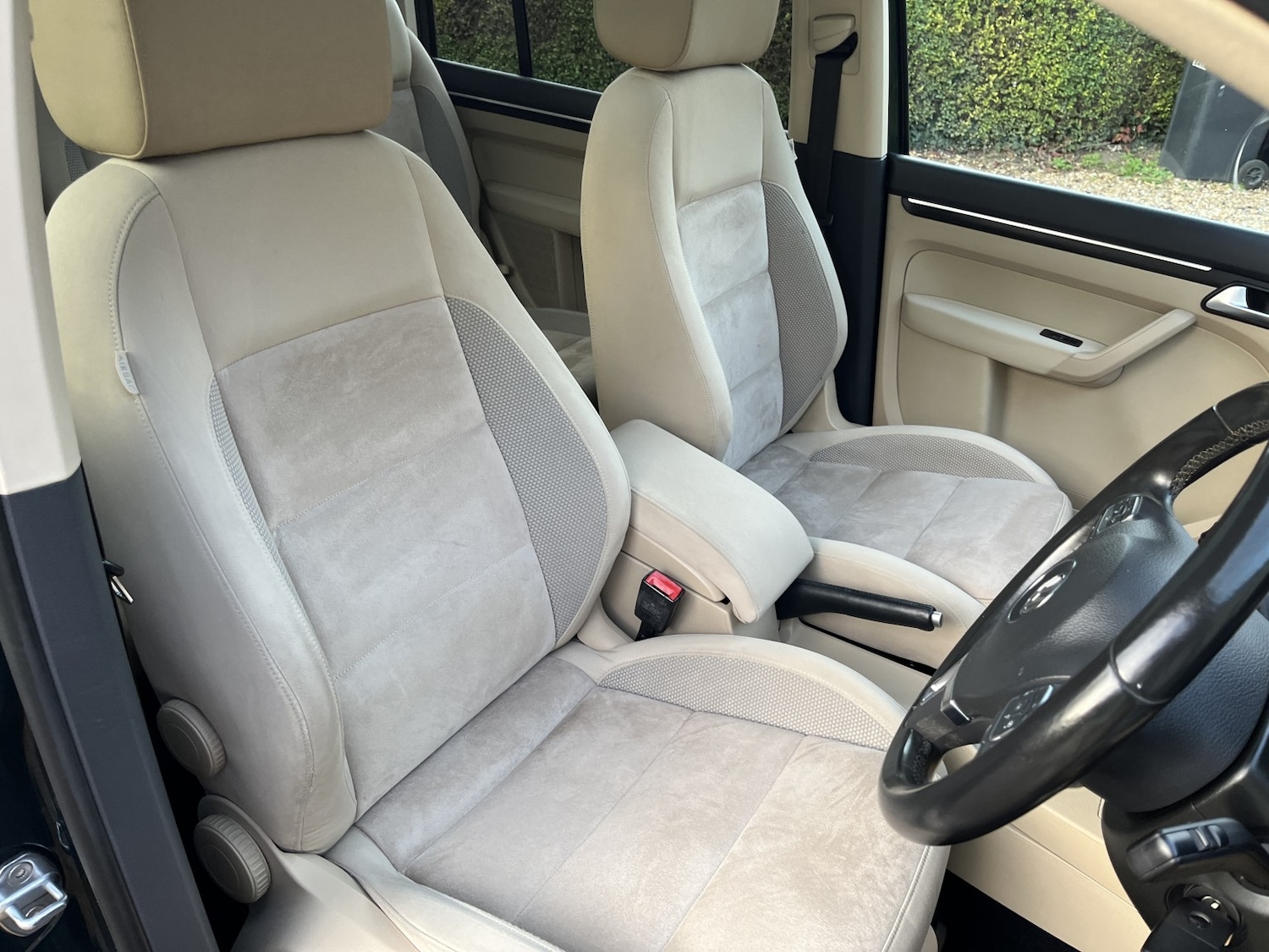 Used Volkswagen Touran 2013 for sale - 76666156: Photo 23