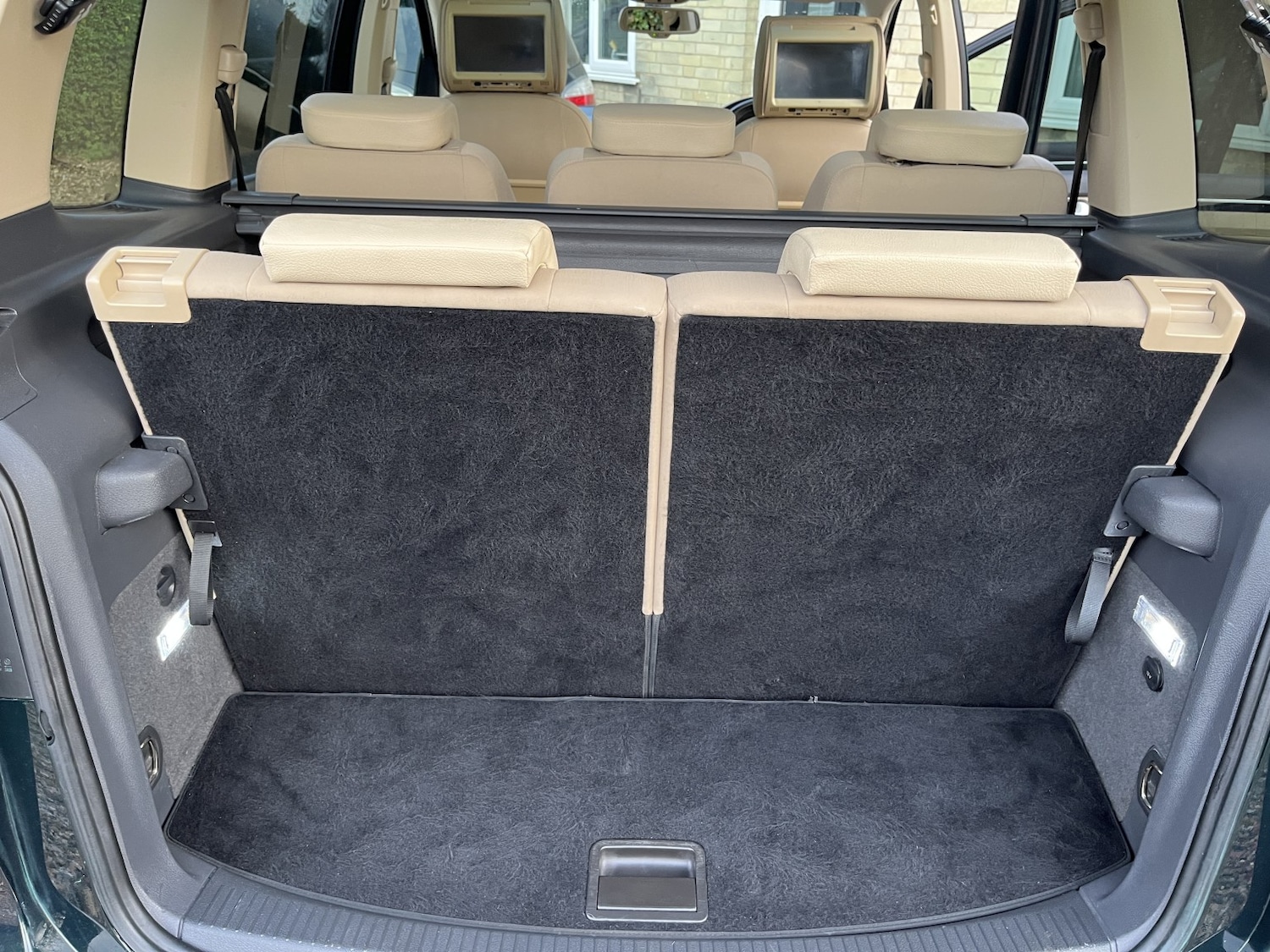 Used Volkswagen Touran 2013 for sale - 76666156: Photo 34