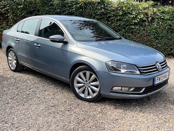 Volkswagen - Passat