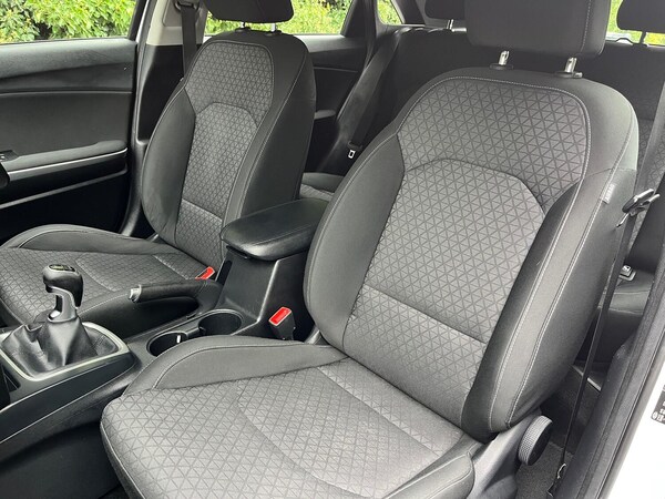 Used Kia Ceed 2018 for sale - 75649979: Photo 3