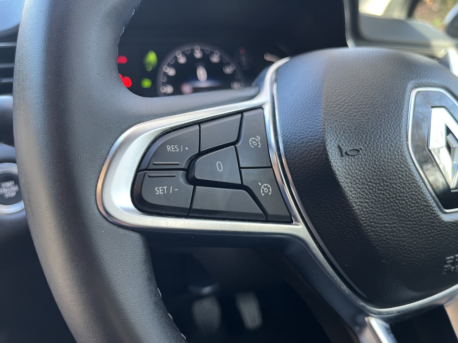 Used Renault Captur 2022 for sale - 77385259: Photo 44