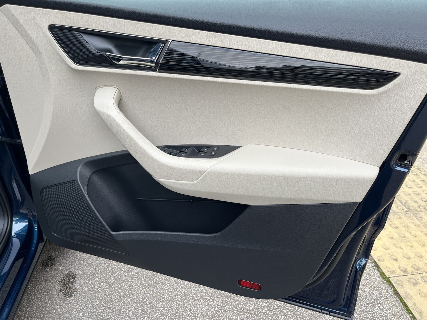 Used Skoda Karoq 2021 for sale - 76387357: Photo 44