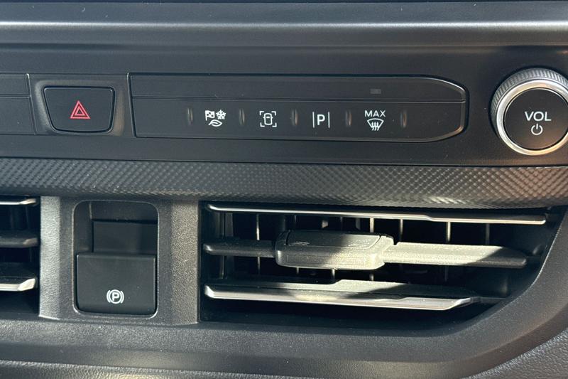 Used Ford Transit Custom 2024 for sale - 76017182: Photo 32