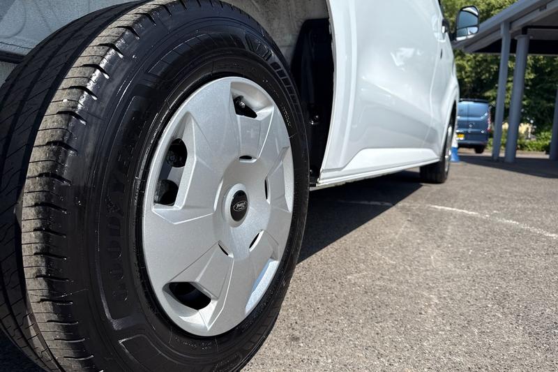 Used Ford Transit Custom 2024 for sale - 76142575: Photo 31