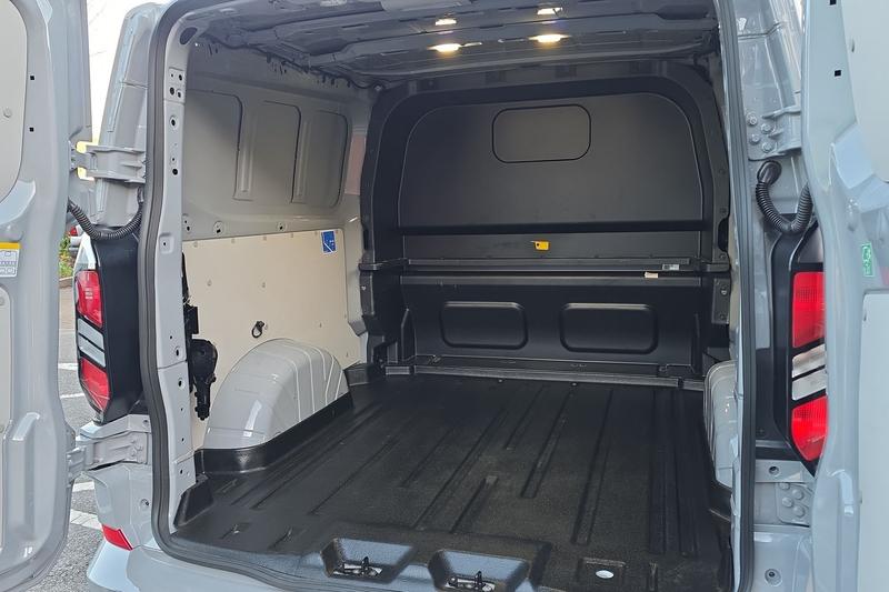 Used Ford Transit Custom 2025 for sale - 76776757: Photo 5