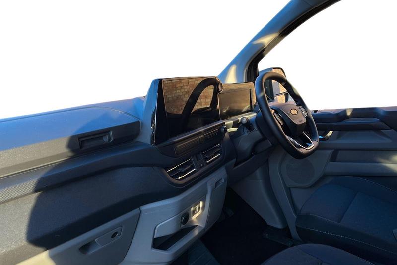 Used Ford Transit Custom 2025 for sale - 76908711: Photo 3