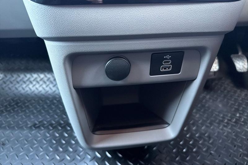 Used Ford Transit Custom 2024 for sale - 76738962: Photo 35