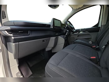 Used Ford Transit Custom 2024 for sale - 78817789: Photo
