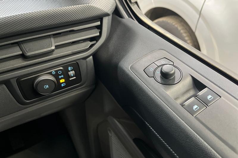 Used Ford Transit Custom 2025 for sale - 77339894: Photo 37
