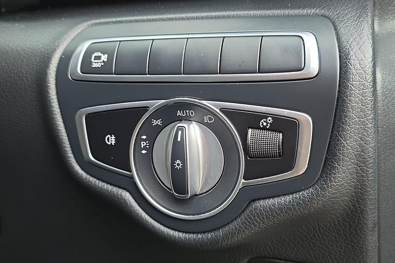 Used Mercedes-Benz V-Class 2019 for sale - 77804540: Photo 29