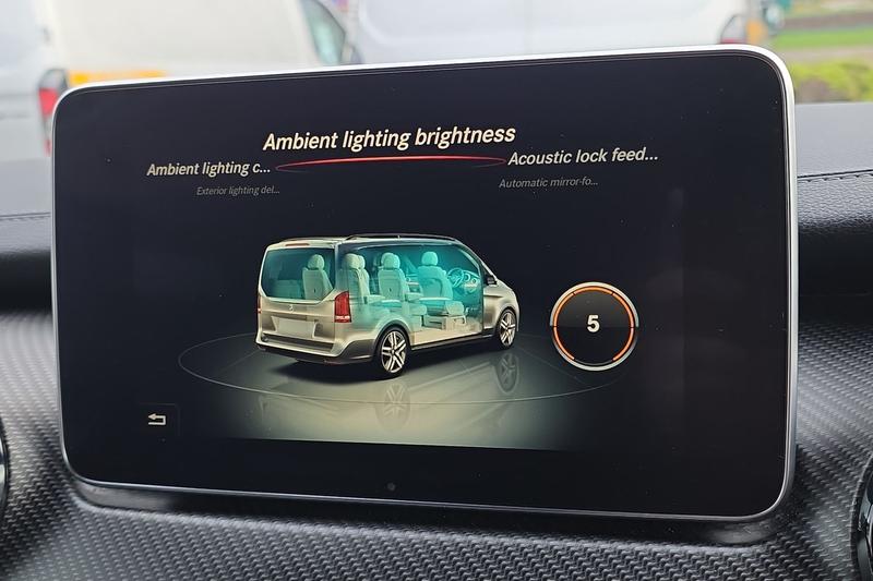 Used Mercedes-Benz V-Class 2019 for sale - 77804540: Photo 39