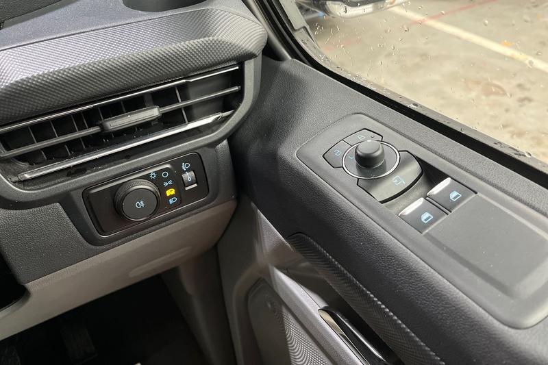 Used Ford Transit Custom 2025 for sale - 77367696: Photo 38