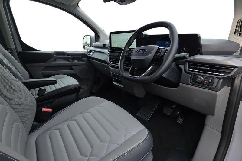 Used Ford Tourneo Custom 2025 for sale - 78087773: Photo 14