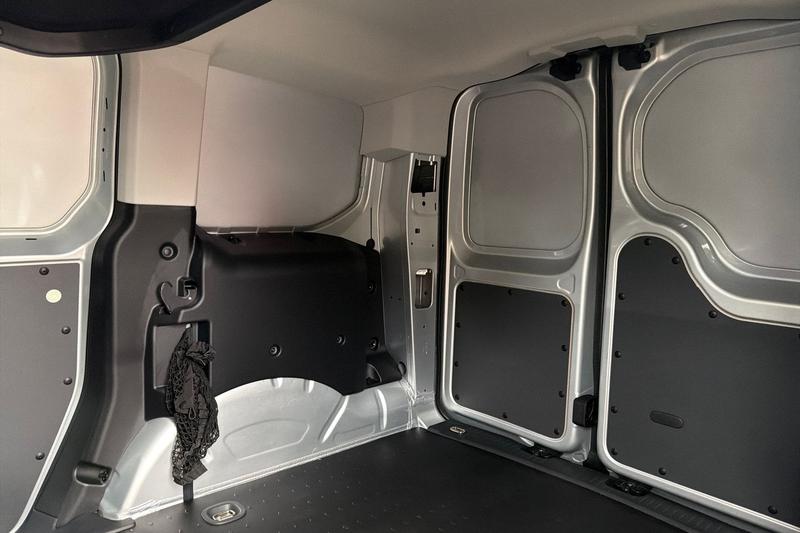 Used Ford Transit Connect 2025 for sale - 76290295: Photo 5