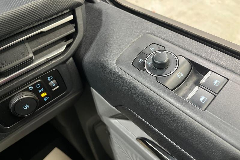 Used Ford Transit Custom 2025 for sale - 77301184: Photo 40