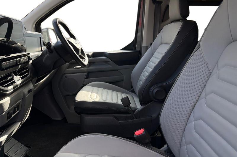 Used Ford Tourneo Custom 2025 for sale - 77088117: Photo 10