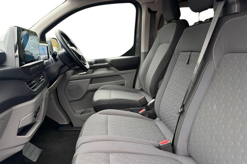 Used Ford Transit Custom 2025 for sale - 76738957: Photo 10