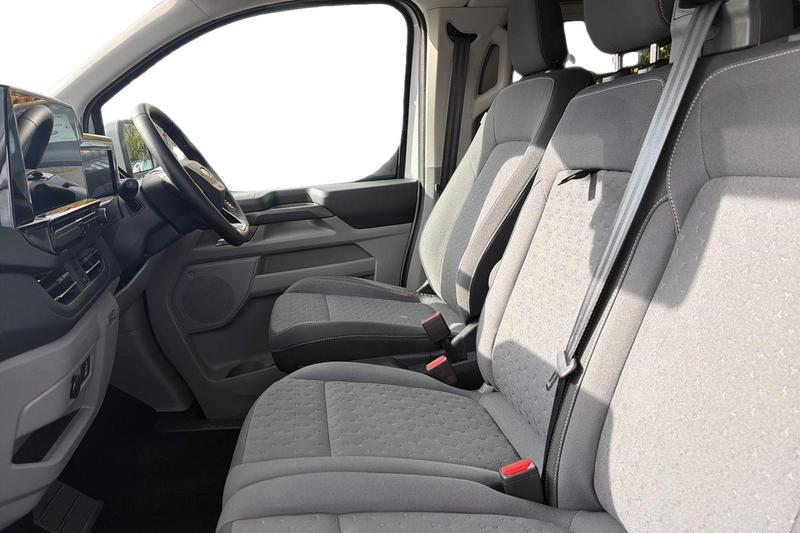 Used Ford Tourneo Custom 2025 for sale - 76557368: Photo 10