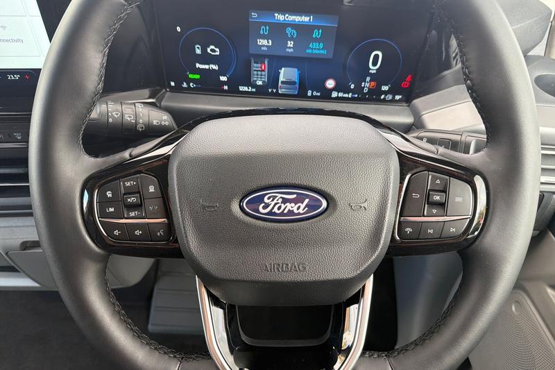 Used Ford Tourneo Custom 2025 for sale - 76557368: Photo 31