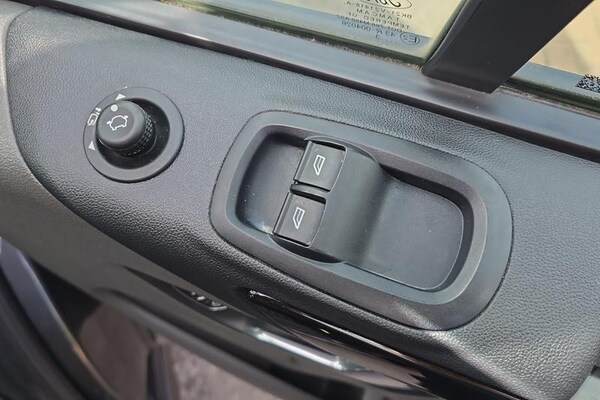 Used Ford Transit Custom 2023 for sale - 75399297: Photo 30