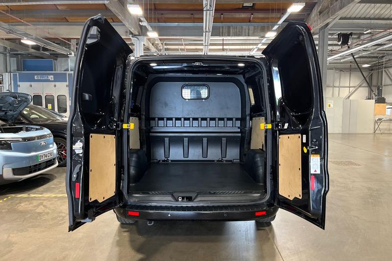 Used Ford Transit Custom 2023 for sale - 76918296: Photo 7