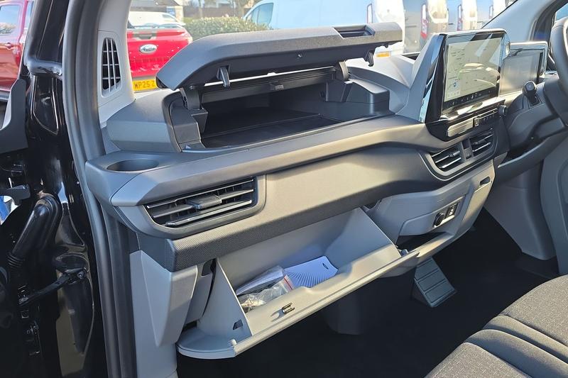 Used Ford Tourneo Custom 2025 for sale - 76738955: Photo 27