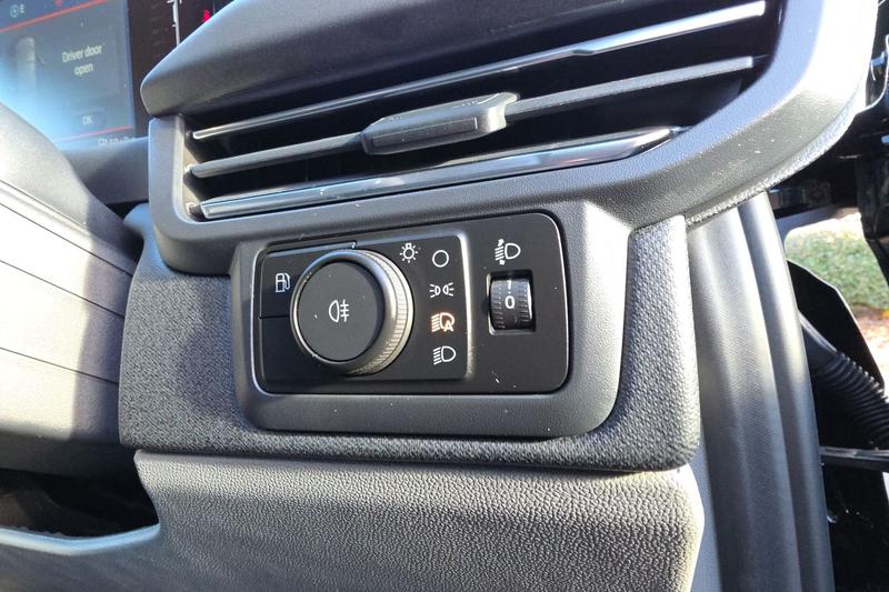 Used Ford Tourneo Custom 2025 for sale - 76738955: Photo 32