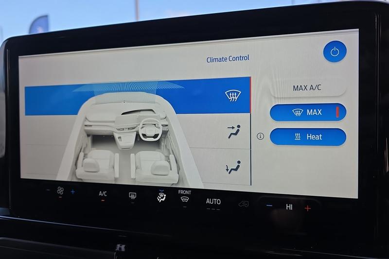 Used Ford Tourneo Custom 2025 for sale - 76738955: Photo 38