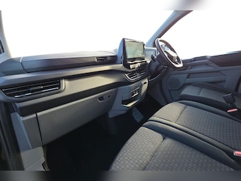 Used Ford Tourneo Custom 2025 for sale - 76738955: Photo