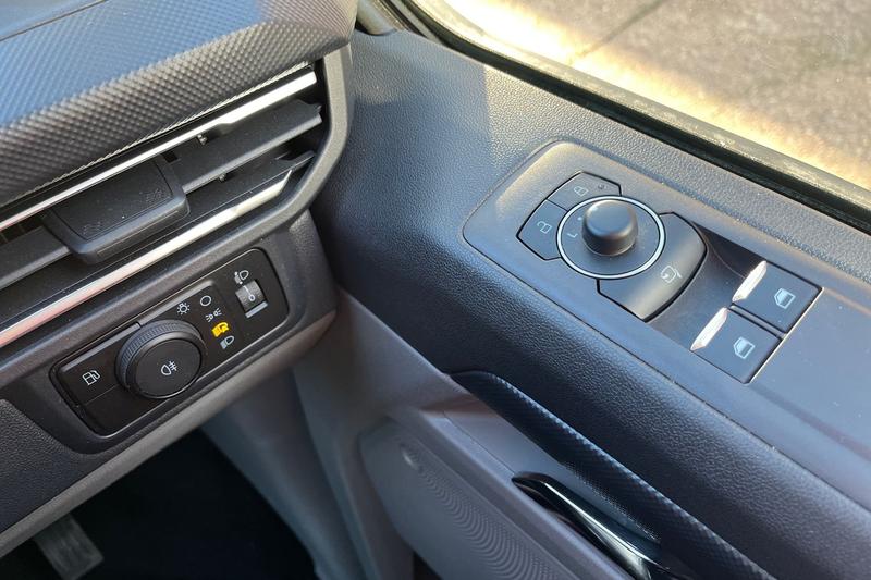 Used Ford Transit Custom 2025 for sale - 76953812: Photo 31