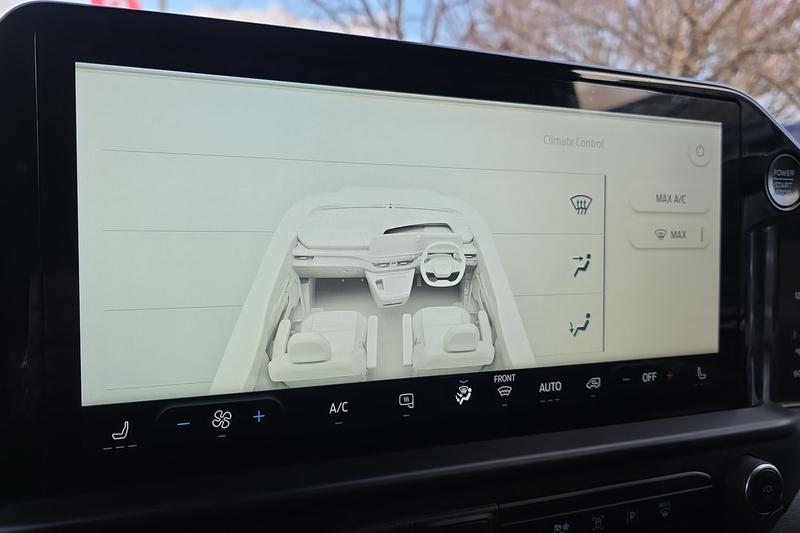 Used Ford Transit Custom 2024 for sale - 77607518: Photo 37