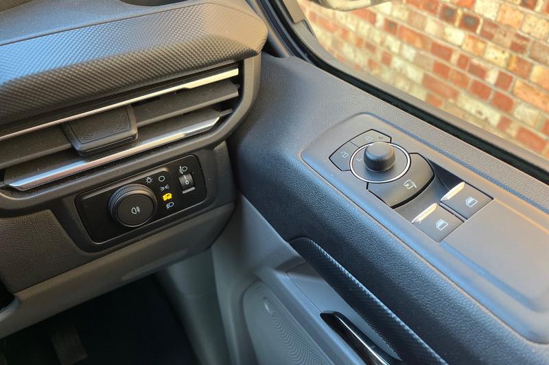 Used Ford Transit Custom 2025 for sale - 76949045: Photo 30