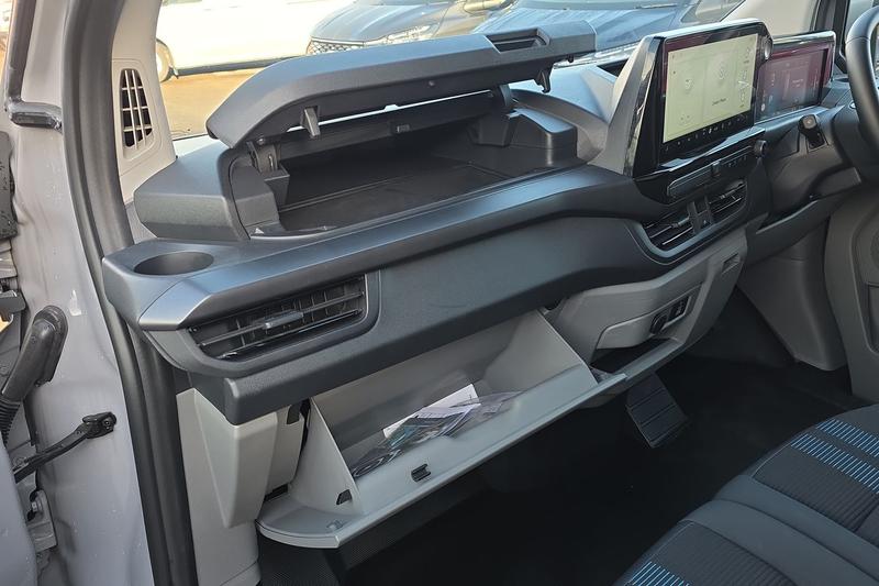 Used Ford E-Transit 2025 for sale - 76882482: Photo 27