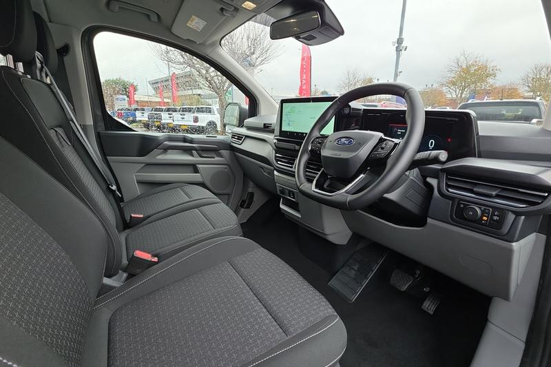 Used Ford Tourneo Custom 2025 for sale - 76631432: Photo 15