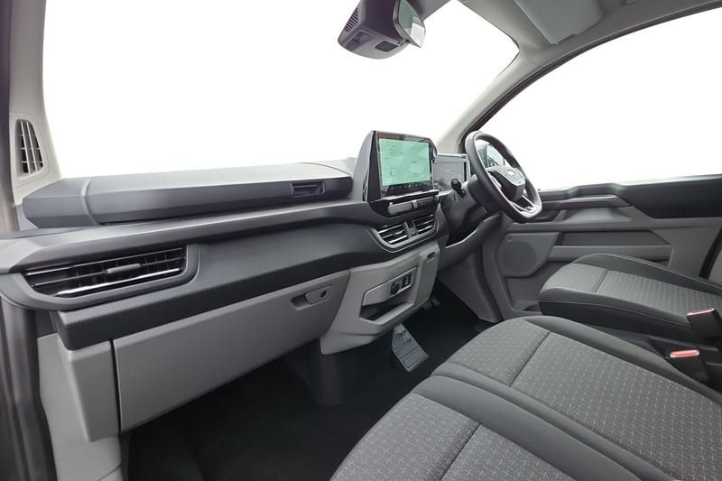 Used Ford Tourneo Custom 2025 for sale - 76631432: Photo 4