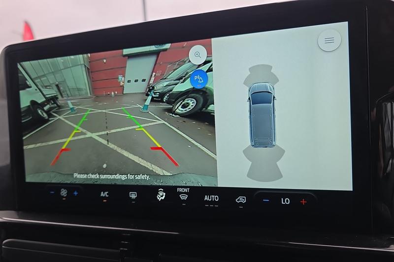 Used Ford Tourneo Custom 2025 for sale - 76631432: Photo 40