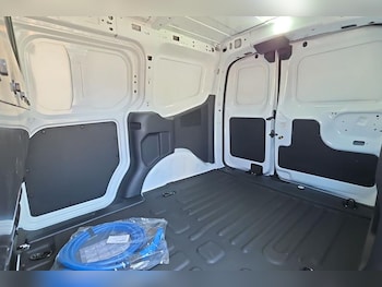 Used Ford Transit Courier 2025 for sale - 78109353: Photo