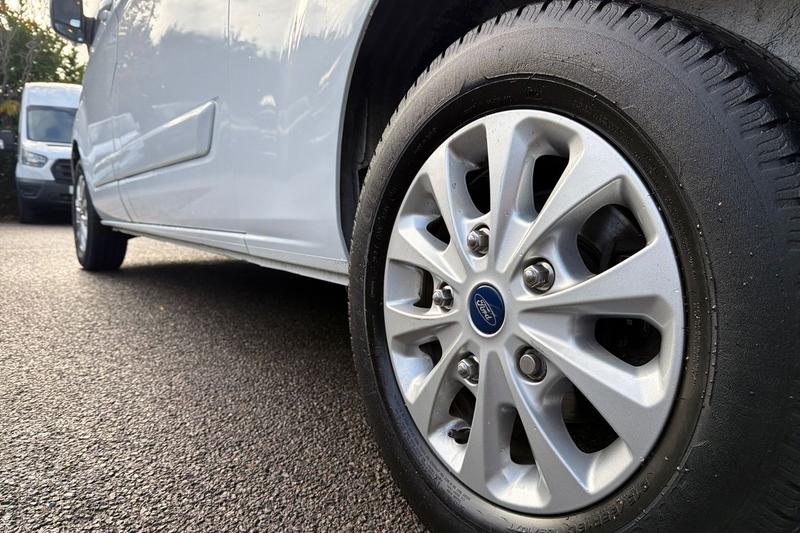 Used Ford Transit Custom 2023 for sale - 76394093: Photo 37