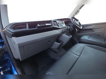 Used Volkswagen Transporter 2022 for sale - 76716343: Photo