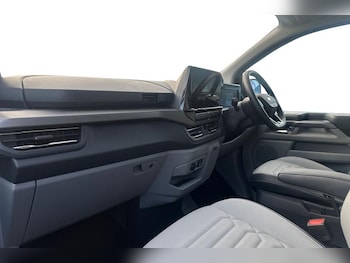 Used Ford Tourneo Custom 2025 for sale - 78226522: Photo