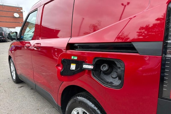 Used Ford Transit Courier 2025 for sale - 76322245: Photo 41