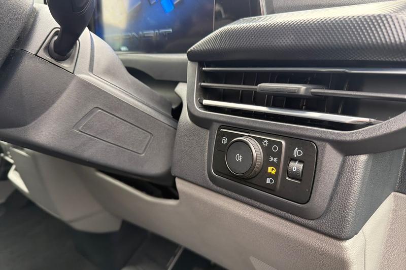 Used Ford Transit Custom 2025 for sale - 76480501: Photo 9